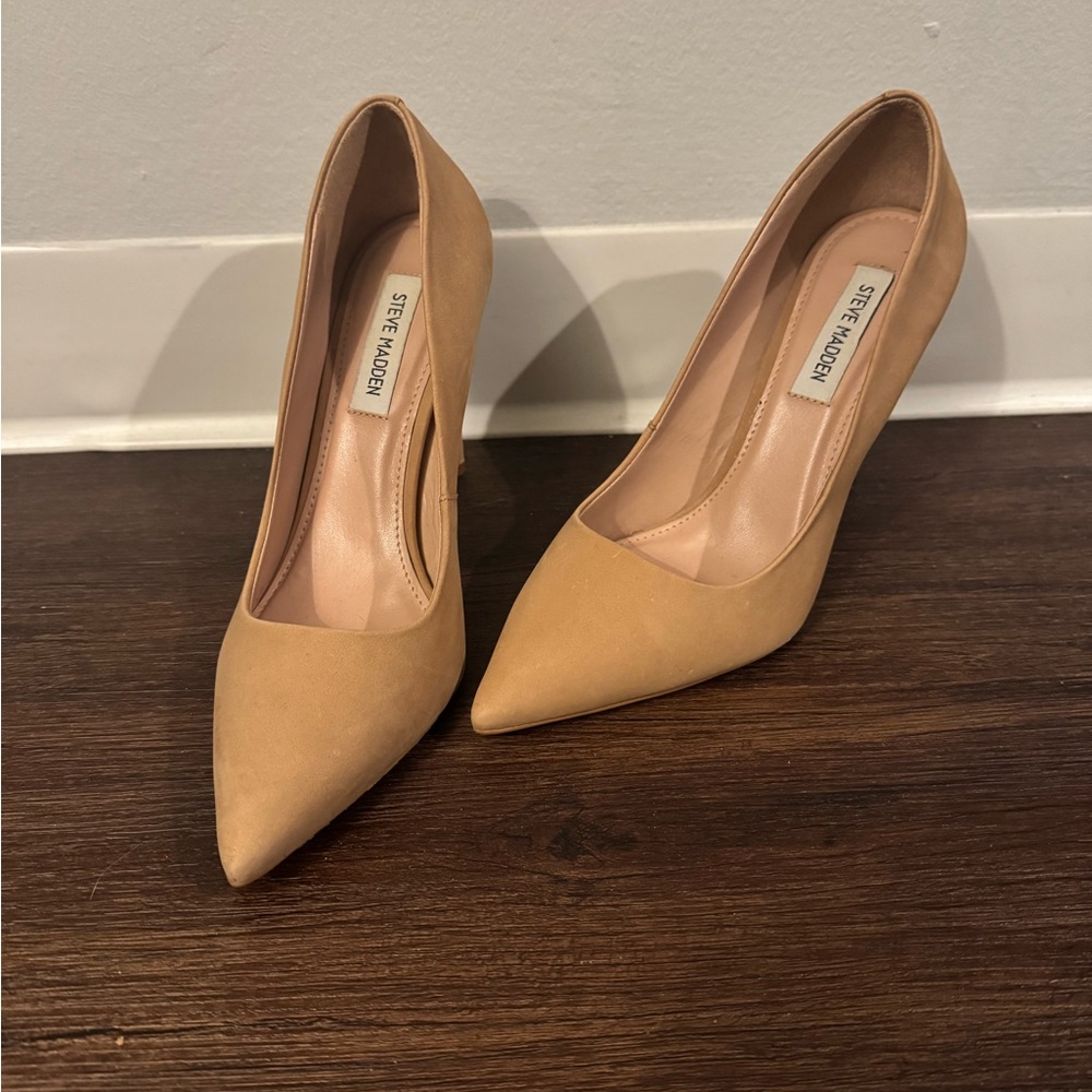 Steve Madden Tan Stiletto Heels
